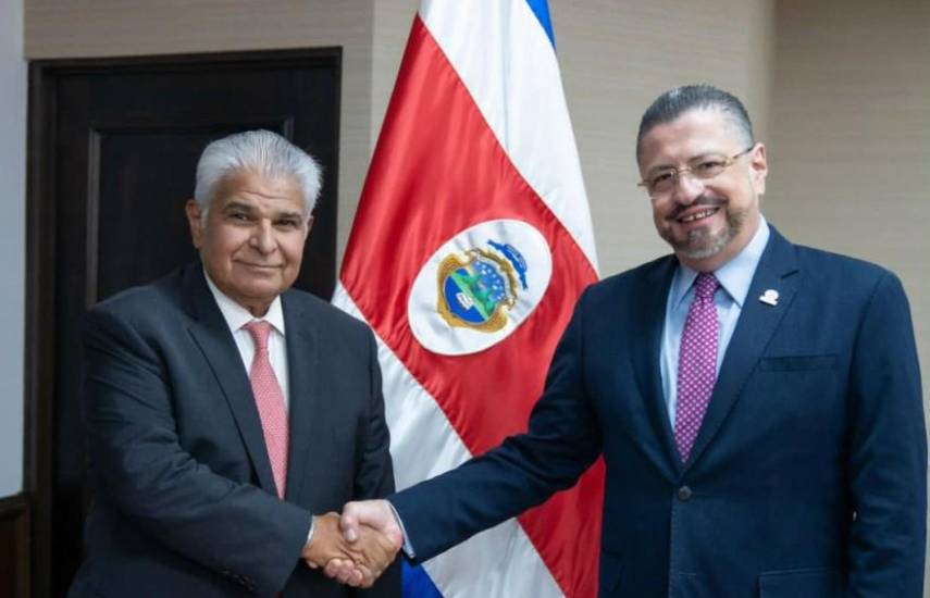 Mulino se reúne con el presidente de Costa Rica en San José