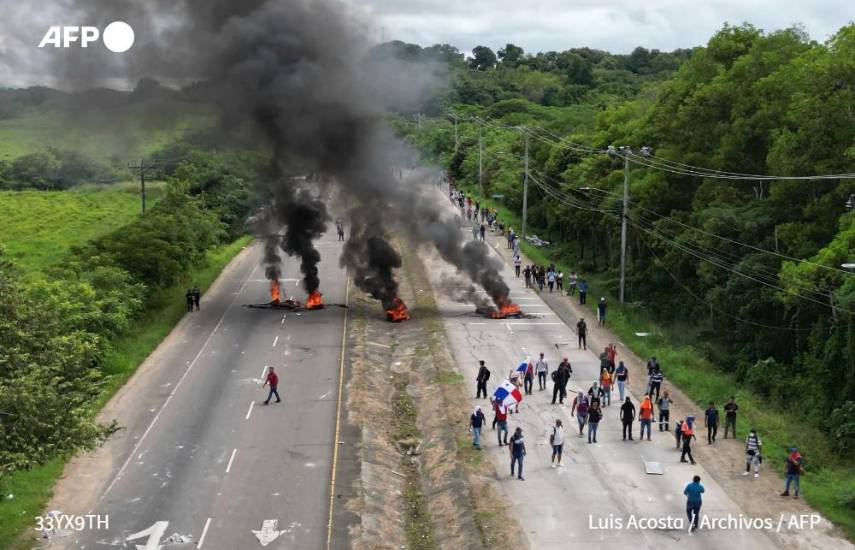 Polémica por ley que busca cárcel para quien se cubra el rostro en las protestas
