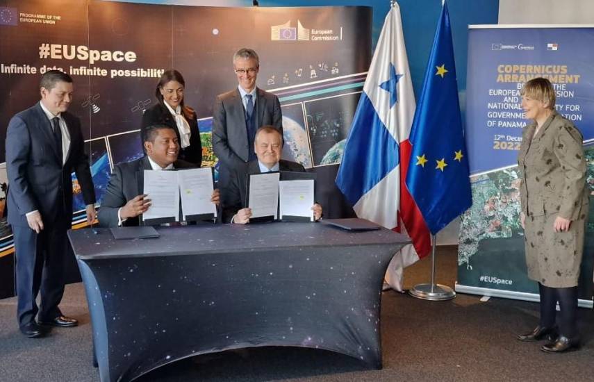 Panamá firma acuerdo en Bruselas para ser sede del Centro Copernicus de la UE