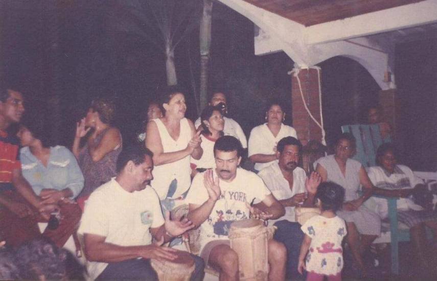 Raíces Lidiceñas rescata la memoria del tamborito