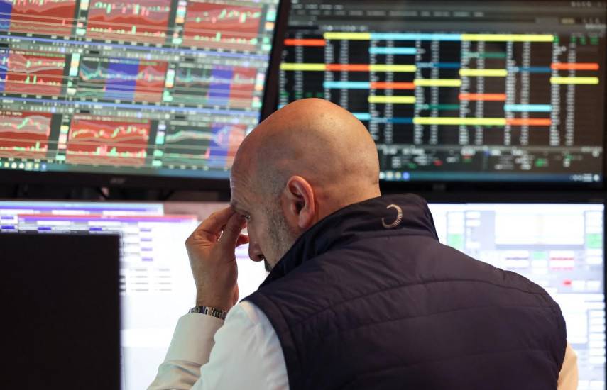 Wall Street cierra dispar por índices tecnológicos y perspectivas de inflación