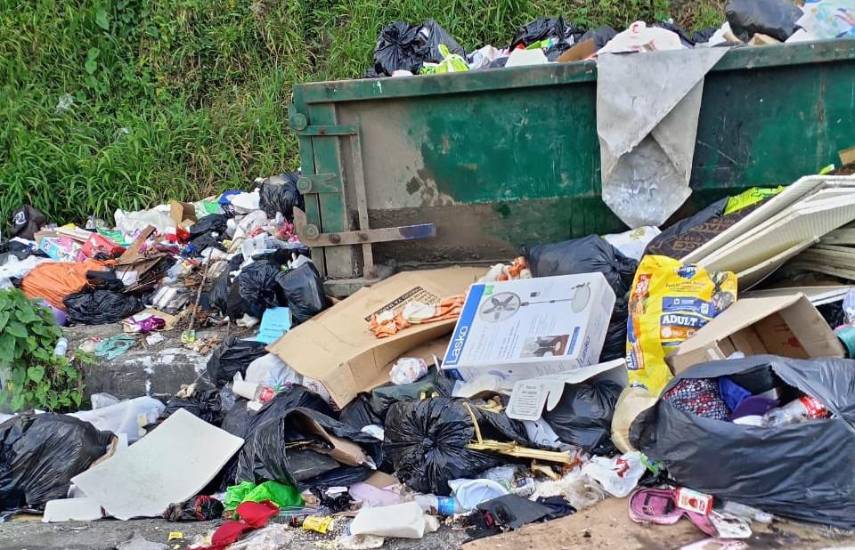 ML | Acumulación de basura en San Miguelito.