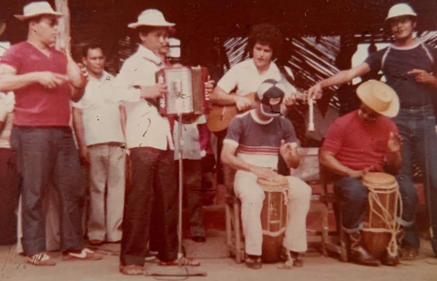 Cuarenta años en los escenarios