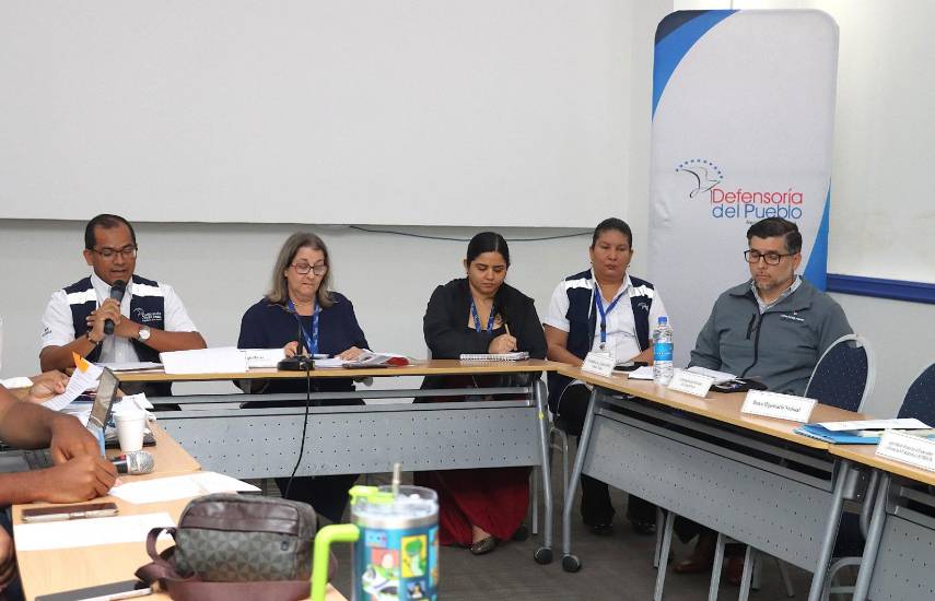 Instalan mesa técnica para atender daños estructurales en la barriada Valle de Los Cerezos