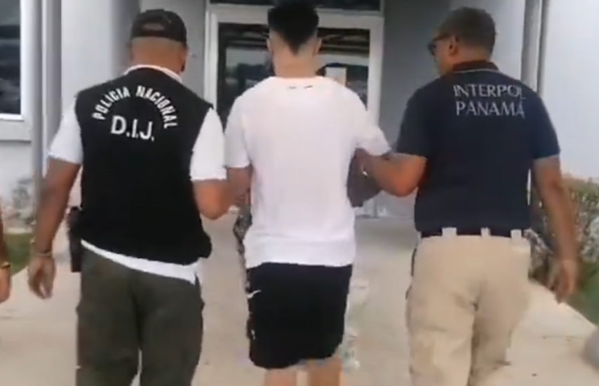 Interpol Panamá extradita a España a un hombre requerido por extorsión y tráfico de drogas