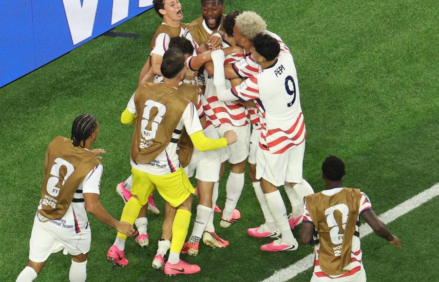 Estados Unidos debuta en su Mundial con una clara victoria 4-1 ante Paraguay
