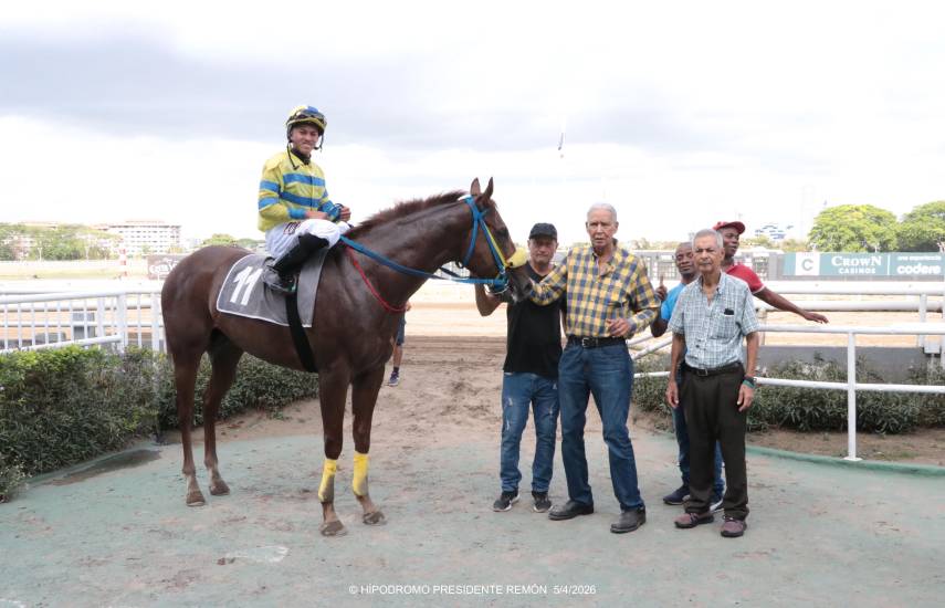 Omar Yerar Batista | Indian Music, propiedad de Stud Campo Azul, Stud Carmen Cristina y Chestnut Hill Stable.