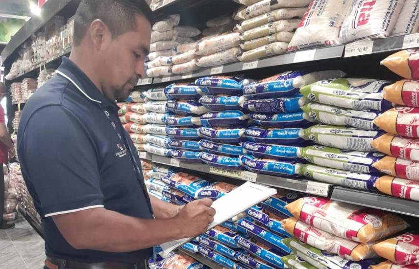 Acodeco: El costo de los alimentos oscila entre B/. 259.25 y B/. 294.69 en comercios de Chiriquí