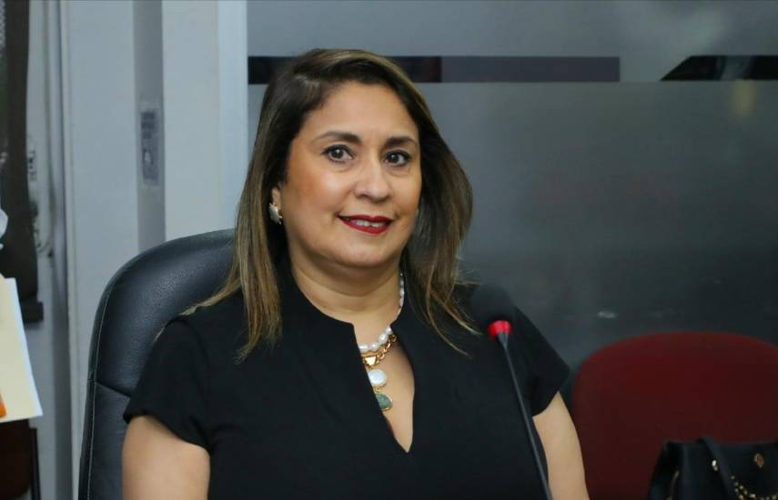 Renuncia Saquina Jaramillo, directora de Lotería Nacional