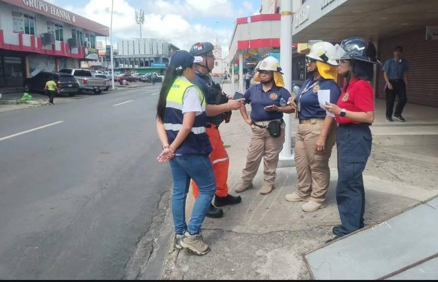 El sector comercial retoma operaciones tras sismo
