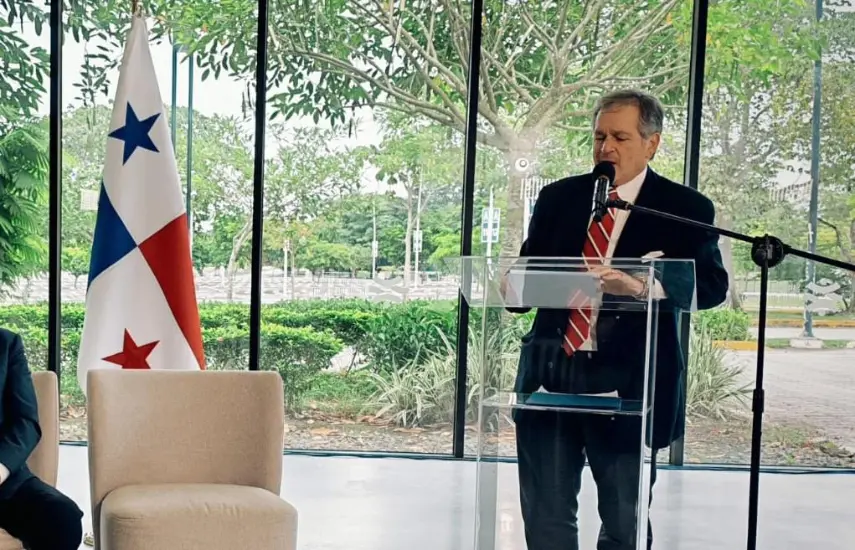 ML | El ministro Juan Carlos Navarro.