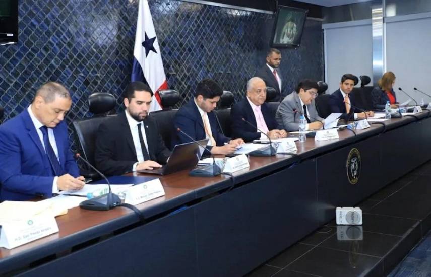 Los aspirantes a Defensor del Pueblo se conocerán mañana