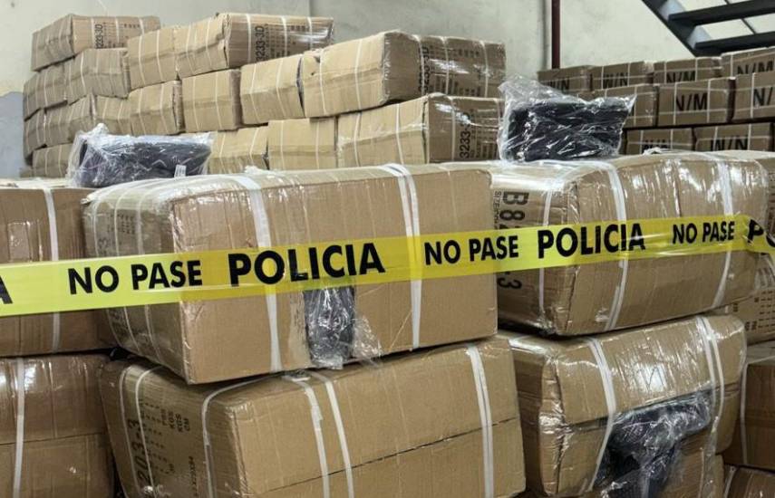 Decomisan mercancía falsificada en la Zona Libre