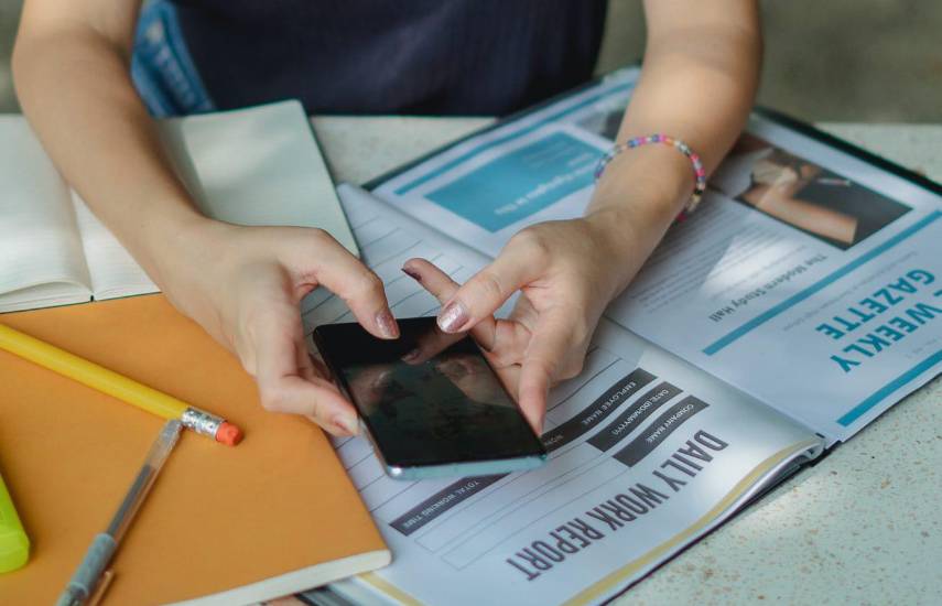 Estafa que usa celular como garantía de préstamo se expande por América Latina, según Kaspersky