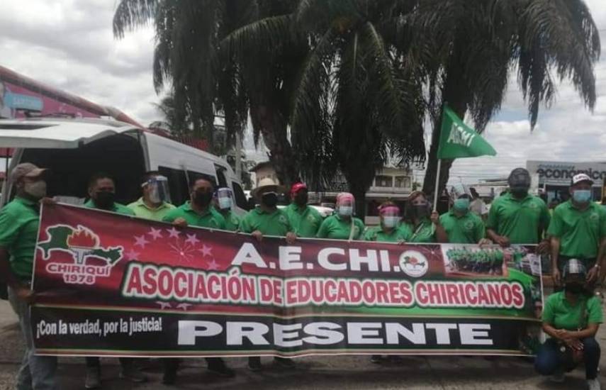 Educadores chiricanos descartan huelga para el lunes