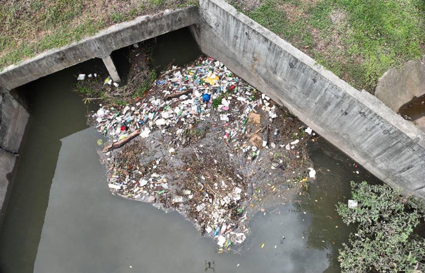 Inundación en el CAR alerta a Pandeportes