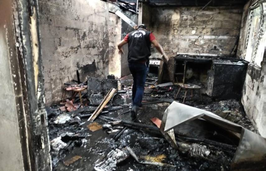 Incautan 84 paquetes de droga en una residencia incendiada en Pedro Miguel