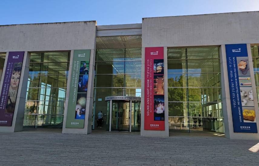 Memoria de piedra y dolor: Un viaje al corazón de Yad Vashem