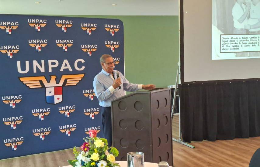 $!Rinden homenaje a los pilotos Bayardo Herrera y Germinal Sarasqueta