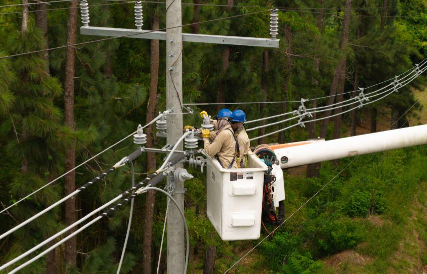 Proyecto eléctrico de Naturgy de USD 5.09 millones potenciará el desarrollo comercial y turístico entre Las Uvas y el Valle de Antón