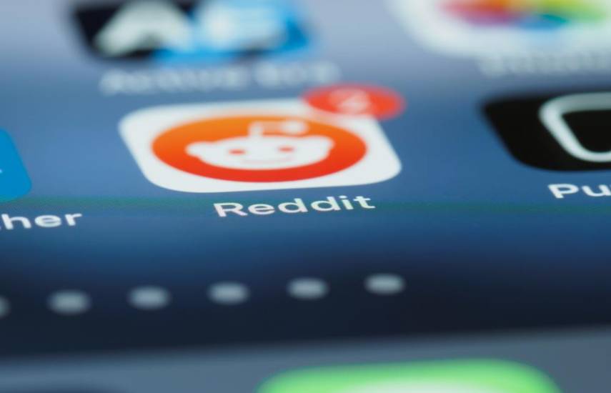 Conozca cómo detectar estafas en Reddit