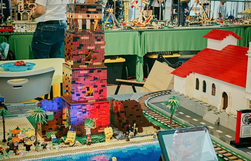 Brick Fest despierta la curiosidad por los juguetes de LEGO y maravilla a los panameños