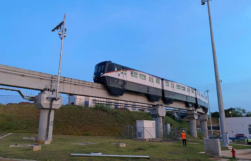 El monorriel de la Línea 3 del Metro de Panamá sigue en movimiento
