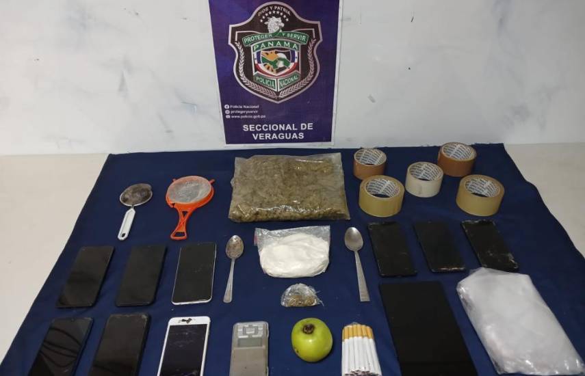Policía aprehende a una persona con presunta droga en un allanamiento