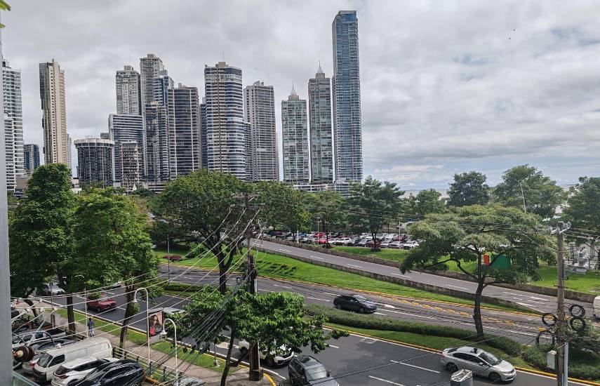 Reducción de lluvias por transición hacia la temporada seca