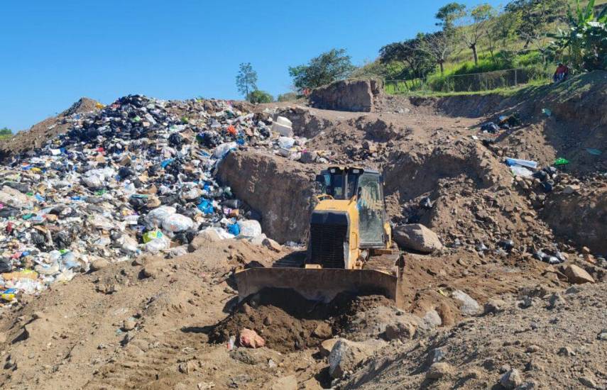 Anuncian plan de mejoras para el vertedero de Atalaya