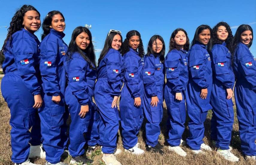 Panameñas en el Space Center (NASA)