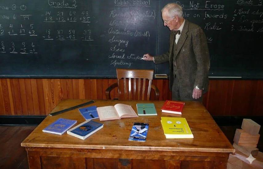 Casi 800 docentes se jubilan; Meduca activa proceso para cubrir vacantes