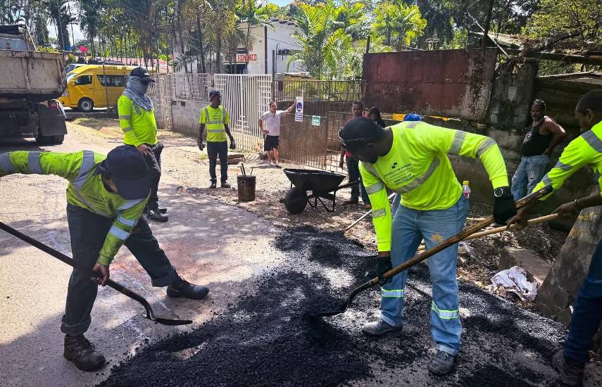 “Papa Cat” prioriza la educación y salud en Pedregal