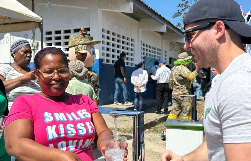 Residentes de la isla Pedro González acceden a agua potable con tecnología israelí