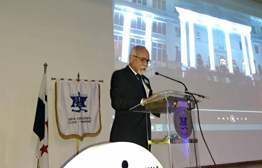 Alistan celebración por los 100 años del Hospital Santo Tomás