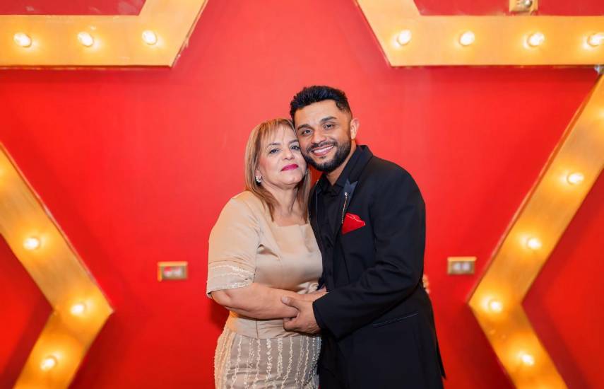 José Miguel Castro crea vitrina para el baile típico