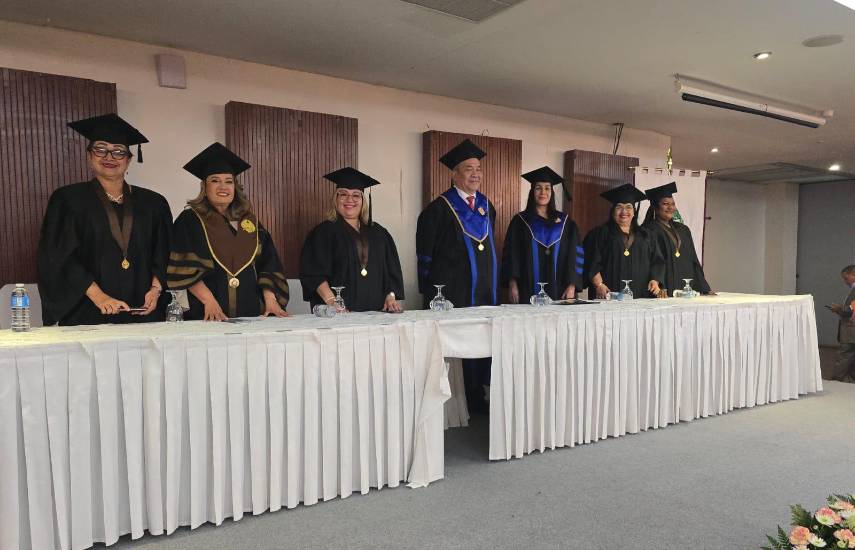 Orgullo en Veraguas: 179 nuevos maestros se gradúan de la Escuela Normal