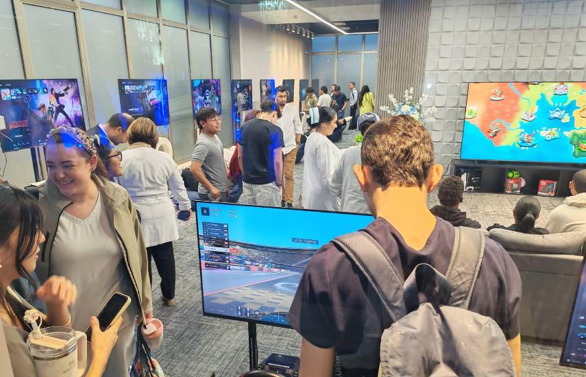 El mundo de la innovación y de Esports abre una nueva etapa en Panamá con el ‘Innovation Hub’ en la UIP