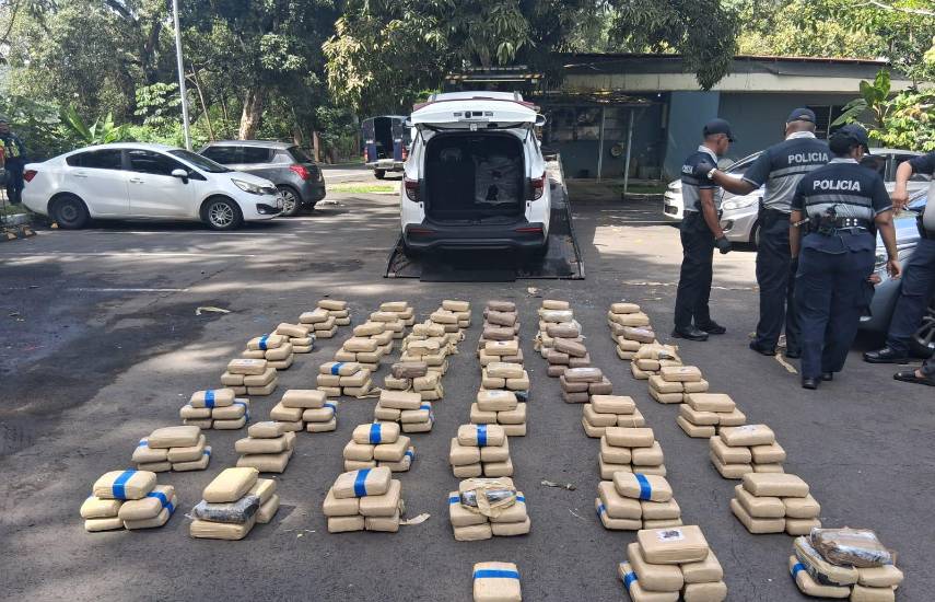 Incautan 251 paquetes de droga en el Puente Centenario