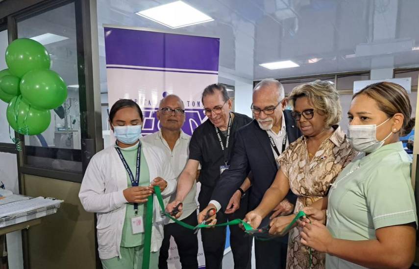 Inauguran sala ampliada de hemodiálisis en el Hospital Santo Tomás