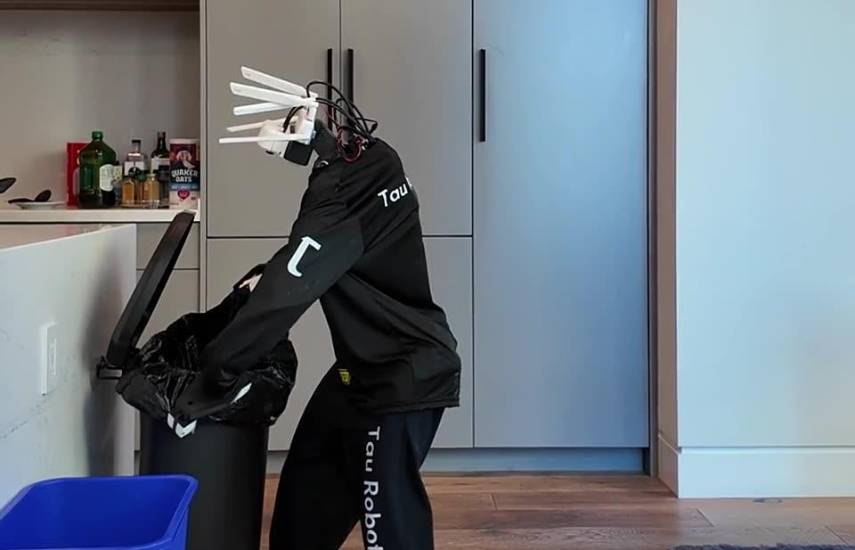 Robots humanoides asumen las tareas del hogar