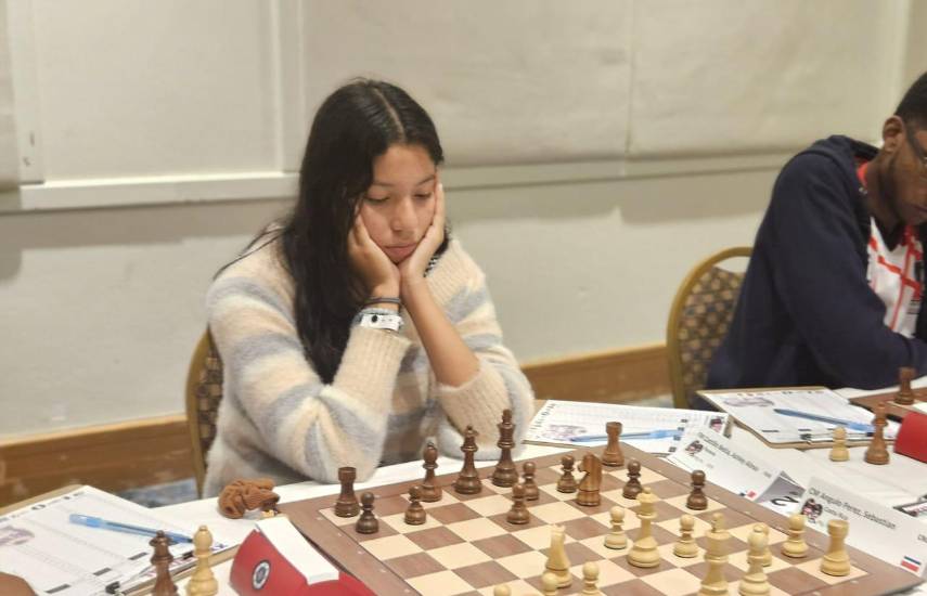Panameña se corona campeona en torneo regional de ajedrez