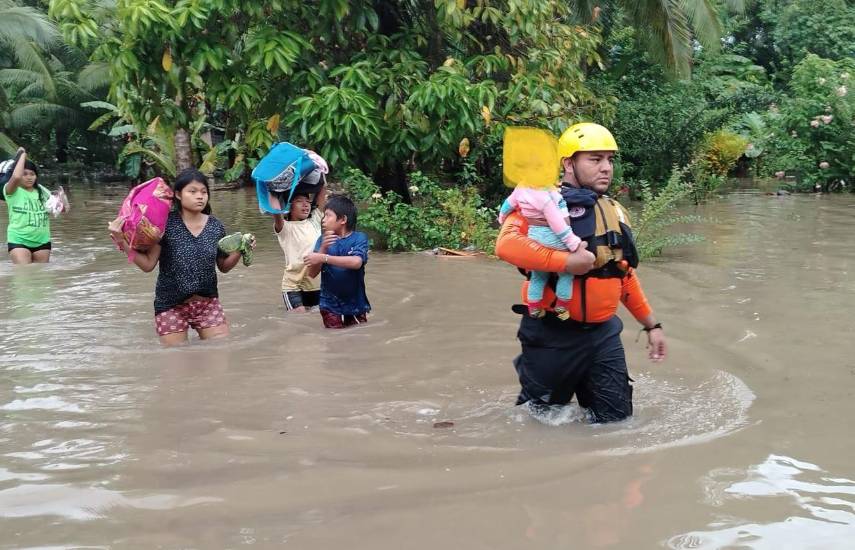 Evacúan más de 30 familias por inundaciones en Barú, Chiriquí