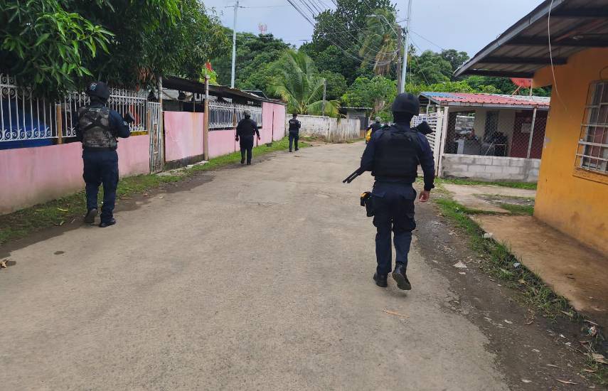 Autoridades piden reforzar seguridad en fiestas patrias