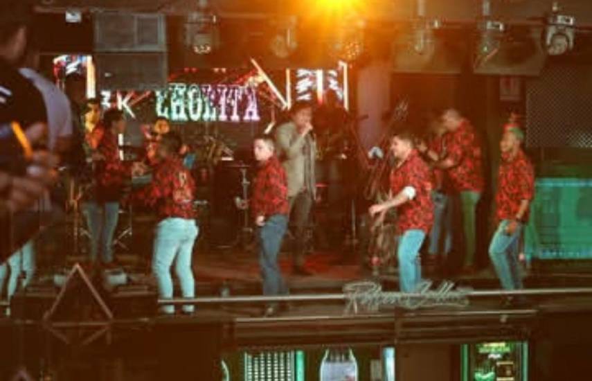 Dos músicos heridos en ataque a balas en un concierto en Lima