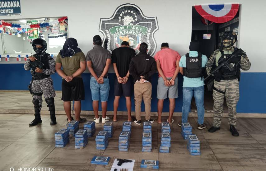 Policía detiene a 6 personas y decomisa droga tras operativo encubierto