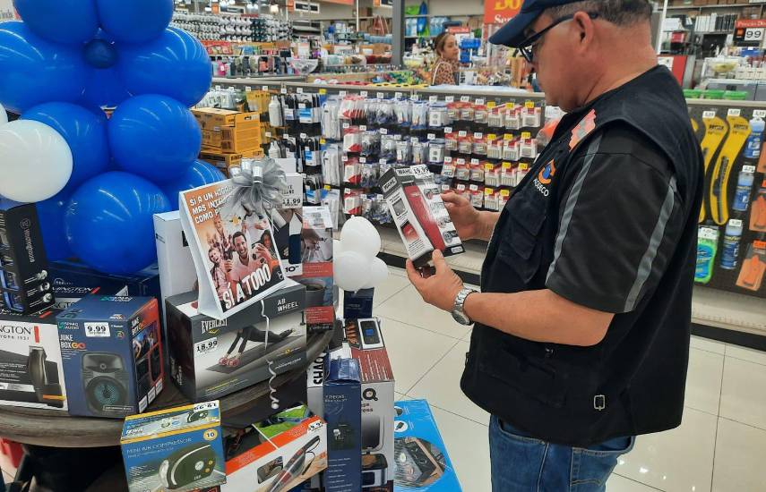 Confusión de precios en comercios es ilegal y conlleva sanciones, advierte Acodeco