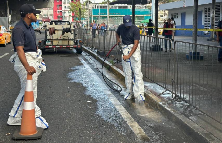 Reordenamiento comercial y mejoras urbanas en el Mercado El Cruce de Calidonia