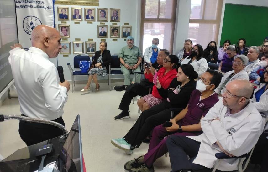 Capacitan a médicos sobre los trastornos del ritmo cardíaco