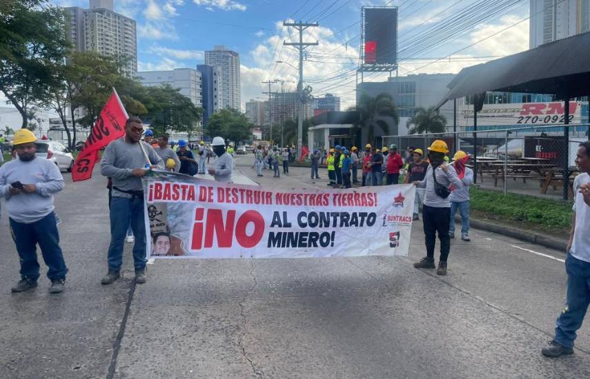 Se reportan cierres de calles en diversos puntos del país en rechazo al contrato minero